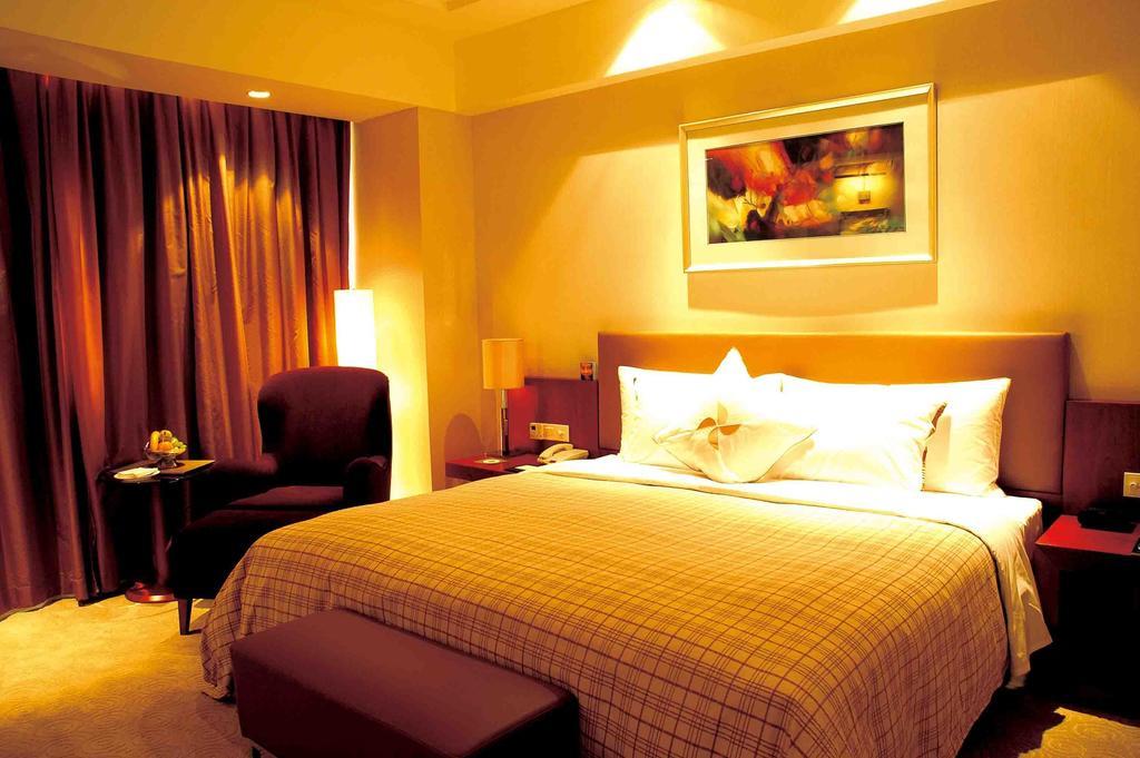 Merryland Traders Hotel Changshu الغرفة الصورة