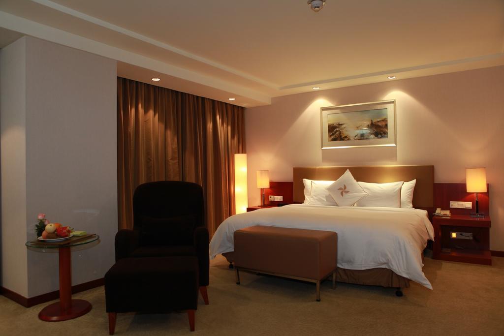 Merryland Traders Hotel Changshu الغرفة الصورة